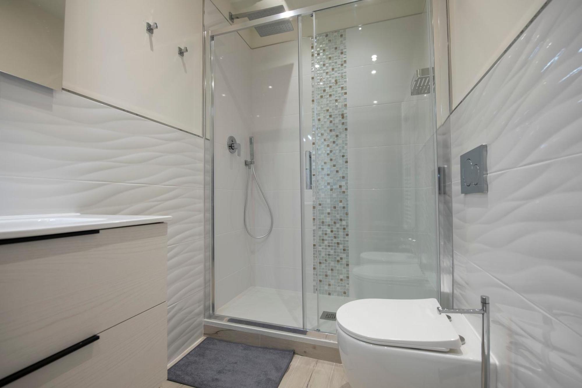 243B - Appartamento Mignon - Sara Home Chiavari, 200Metri Dal Mare Luaran gambar